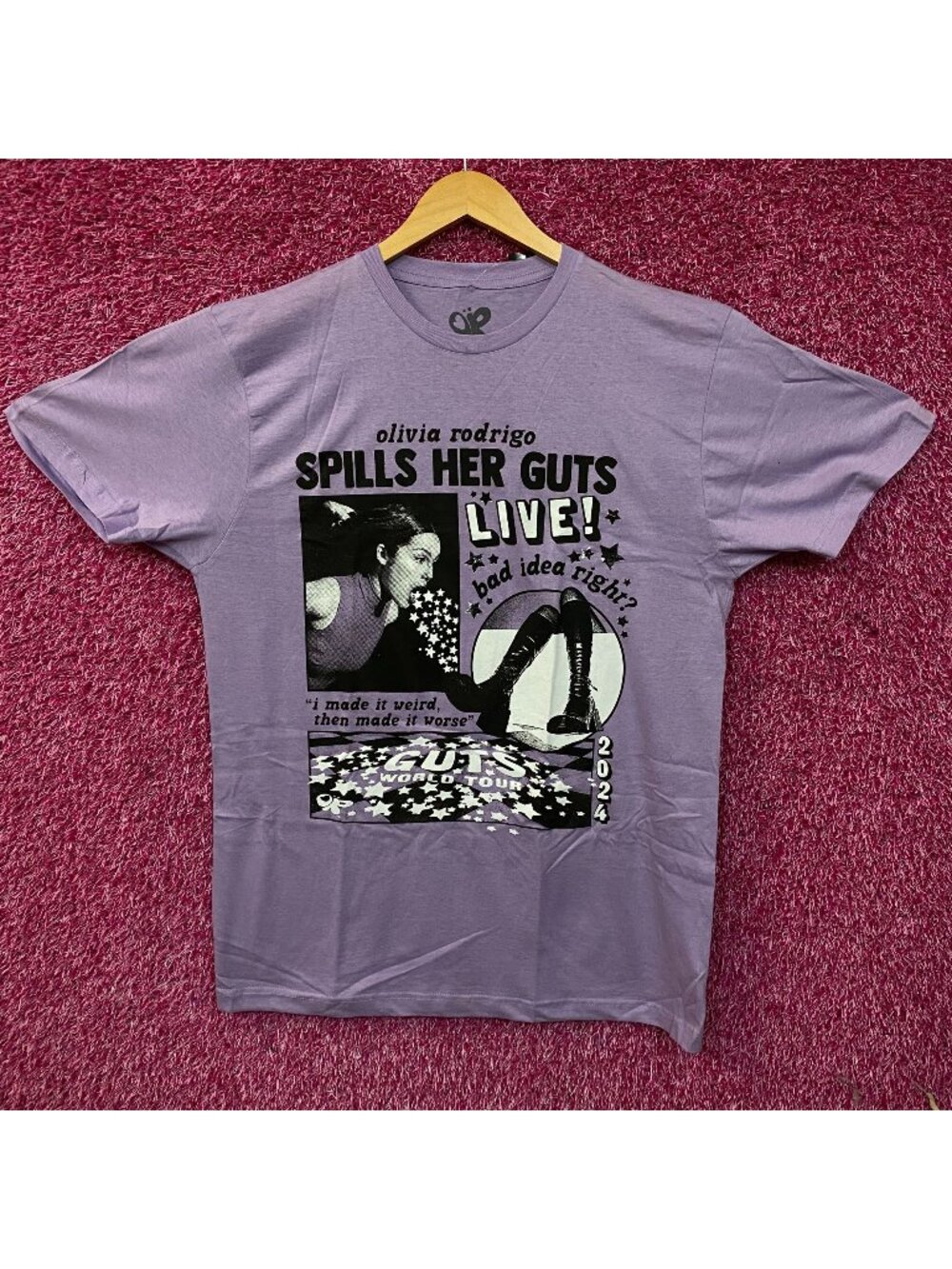 Olivia Rodrigo "Spills Her Guts LIVE!" Graphic T-shirt XL